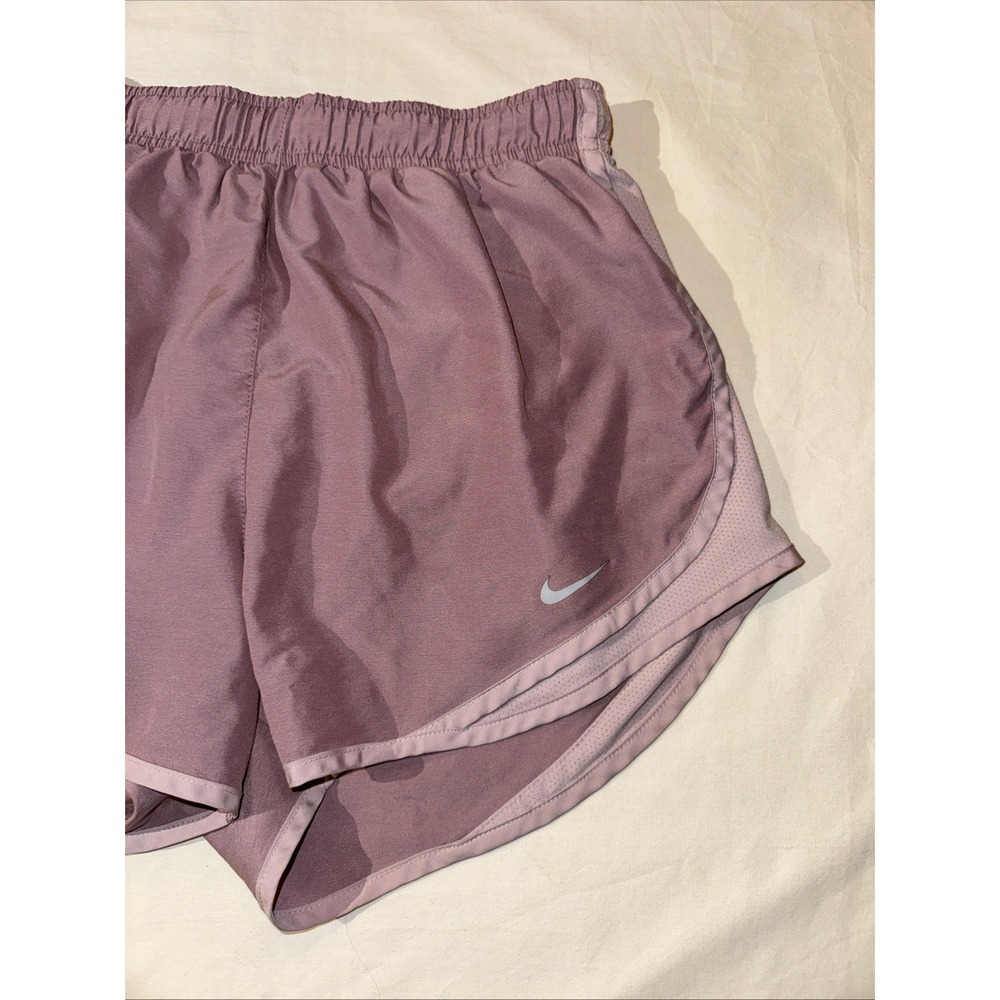 Nike Dri-Fit Running Shorts Women's Tempo Size Medium Amethyst Smoke - Picture 2 of 7